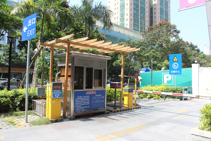 福建廈門羅賓森購物廣場停車場系統方案